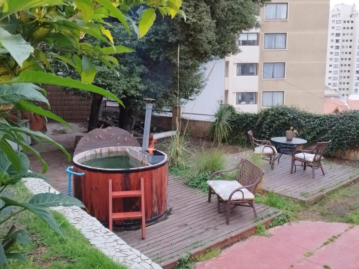 Hostal Casa Lhotse فينيا ديل مار المظهر الخارجي الصورة