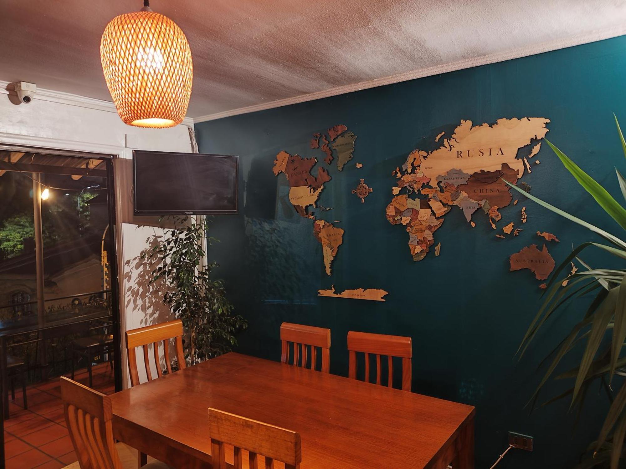 Hostal Casa Lhotse فينيا ديل مار المظهر الخارجي الصورة