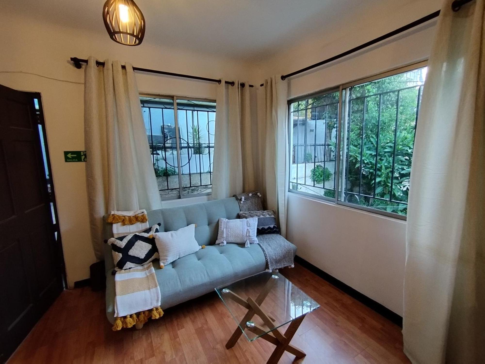 Hostal Casa Lhotse فينيا ديل مار المظهر الخارجي الصورة