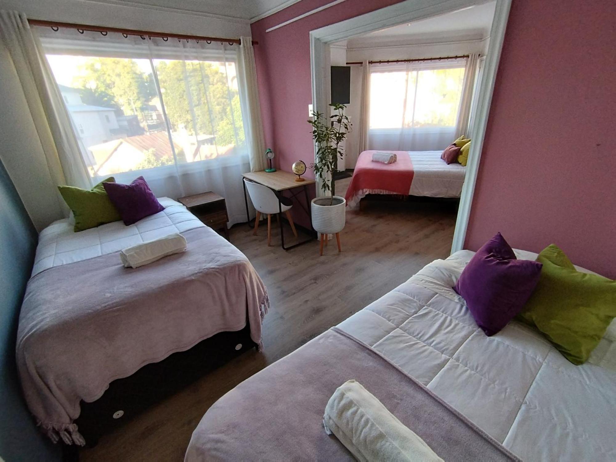 Hostal Casa Lhotse فينيا ديل مار المظهر الخارجي الصورة